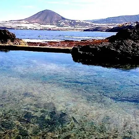 Vista Faro Sardina