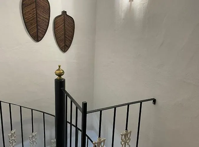 Vista Faro Sardina *